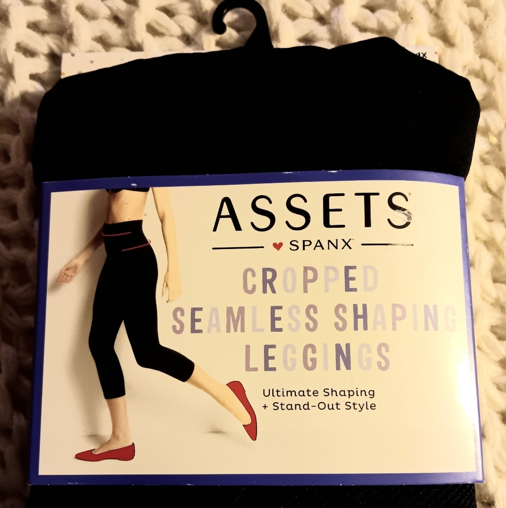 Spanx Cropped Leggings 1X Shapewear Seamless NWT Black Plus size